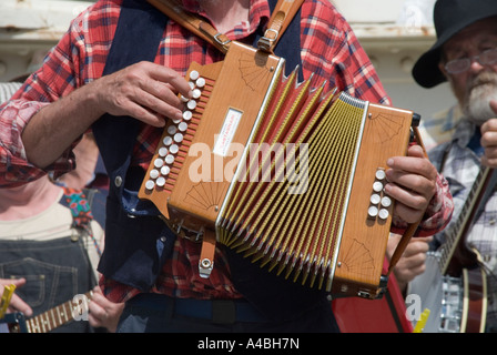 Ein kleines Akkordeon von Interpret der traditionellen australischen Country-Musik verwendet Stockfoto