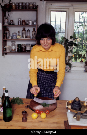 Delia Smith Cookery Buchverfasser und TV-Moderatorin 1973 Stockfoto