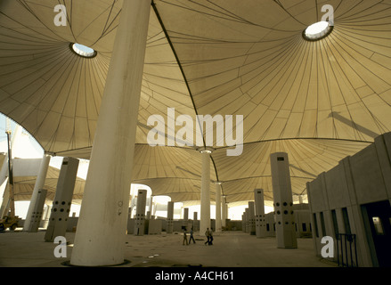 Hajj Terminal, speziell gebaut, um ausländische Pilger im Bau King Abdulaziz International Airport, Jeddah behandeln Stockfoto