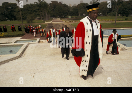 Boigny s Beerdigung Côte d ' Ivoire Menschen bei Houphouet Boigny s Beerdigung Februar 1994 Stockfoto