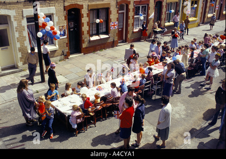 Straßenfest anlässlich der Hochzeit von Charles und Dina. Liverpool, England, 1981 Stockfoto