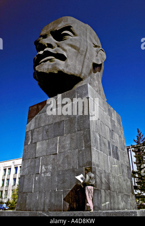 Platz der SovietsThe weltweit größte Lenin Kopf Ulan Ude Buriatya (Ostsibirien) Russland Stockfoto