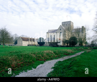 St-Kreuz-Krankenhaus und Kirche in der Nähe von Winchester, Hampshire, England Stockfoto
