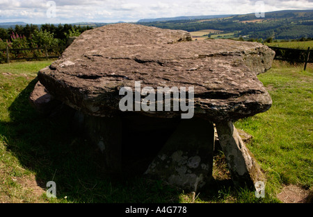 Arthurs Stein gesetzt eine Grabkammer auf einem Hügel in der Nähe von Dorstone Golden Valley Herefordshire England UK Stockfoto