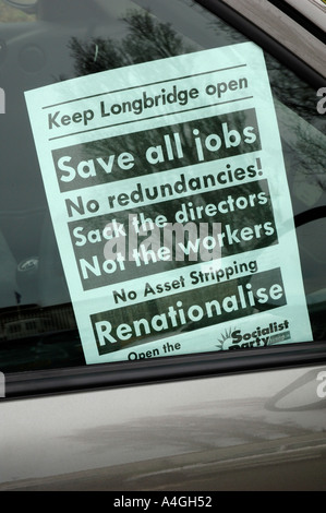 Nachrichten für Unterstützung sind für Arbeitskräfte am Standort MG Rover Longbridge verlassen. Stockfoto