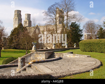 Die Abtei Abbaye de Jumieges Rouen Calvados Normandie Frankreich Europa Stockfoto