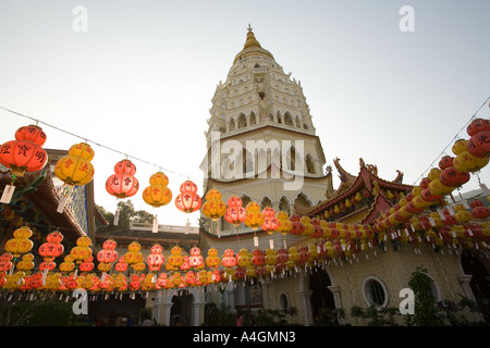 Malaysia Kedah Penang Kek Lok Si-Tempel Ban Po Thar Tausend-Buddha-Pagode Dämmerung Stockfoto