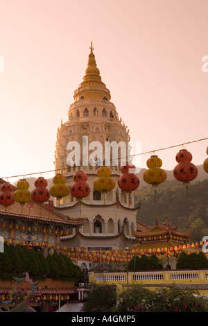 Malaysia Kedah Penang Kek Lok Si-Tempel Ban Po Thar Tausend-Buddha-Pagode Dämmerung Stockfoto