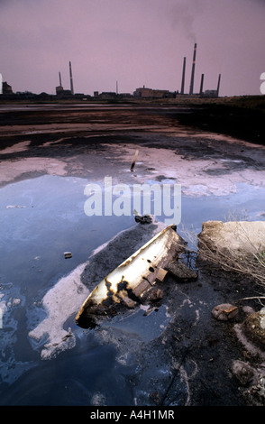 Abwasser-See des Werks Film Wolfen, Bitterfeld, DDR Stockfoto