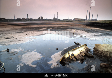 Abwasser-See des Werks Film Wolfen, Bitterfeld, DDR Stockfoto