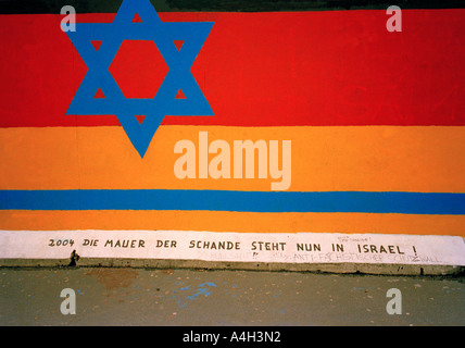 Graffiti auf der Berliner Mauer mit Davidstern, Widerstand gegen Antisemitismus im Nahen Osten zum Ausdruck zu bringen. Stockfoto