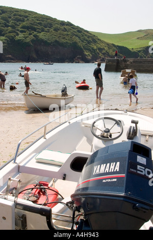 Hoffe Cove Strand und Boot Devon England Stockfoto