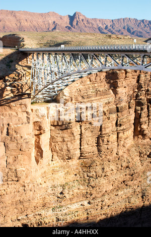 Navajo-Brücke überquert den Colorado River Marble Canyon in der Nähe von Lees Ferry im US-Bundesstaat Arizona Stockfoto