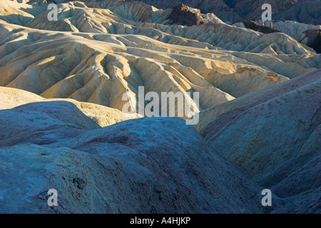 Zabriskie Point in der Abenddämmerung, Death Valley National Park, USA Stockfoto