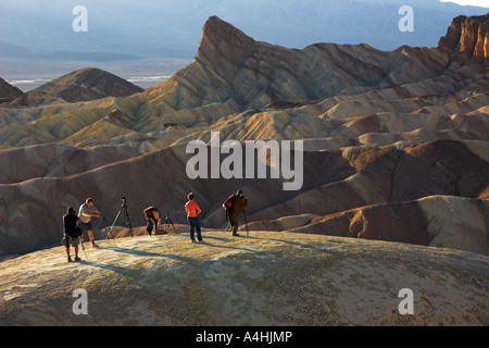 Fotografen am Zabriskie Point, Death Valley National Park, USA Stockfoto