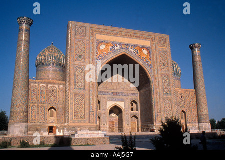 Samarkand Registan Quadrat Ulugbek Medrese Stockfoto