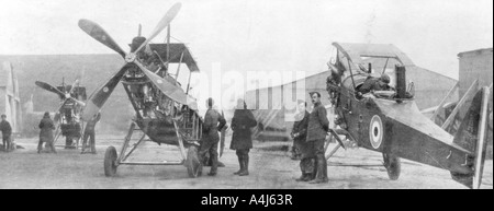 British Royal Flying Corps Flugzeuge in Reparatur, c 1916. Artist: Unbekannt Stockfoto