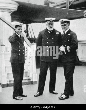 Navy cadet Prinz Albert mit Admiral Sir Lewis Beaumont, 1912. Artist: Unbekannt Stockfoto