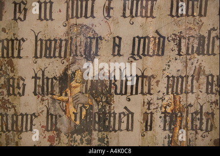 alten Text auf einem rohen Bildschirm in Binham priory Stockfoto