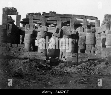 Tempel Ruinen, Ägypten, 1852. Artist: Maxime du Camp Stockfoto