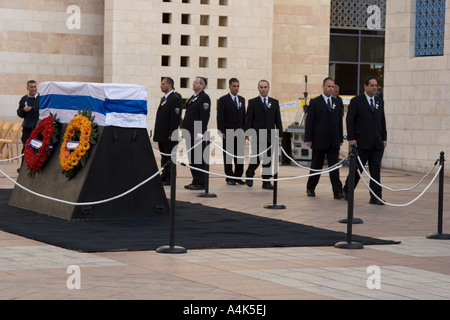 Stock Foto geschossen 4. Januar 2007 bei der Beerdigung von Ex-Bürgermeister von Jerusalem Teddy Kolek Stockfoto