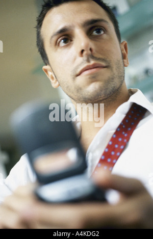 Mann mit Handy Stockfoto