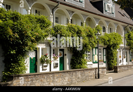 Industrielle Wohnsiedlung (ab 1910) erhalten Margarethenhöhe, Essen, Nord-Rhein-Westfalen, Deutschland. Stockfoto