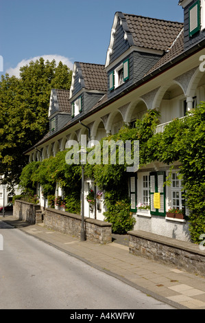 Industrielle Wohnsiedlung (ab 1910) erhalten Margarethenhöhe, Essen, Nord-Rhein-Westfalen, Deutschland. Stockfoto