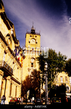 Uhr-Uhrturm in Place Hotel de Ville Aix-en-Provence Frankreich Stockfoto