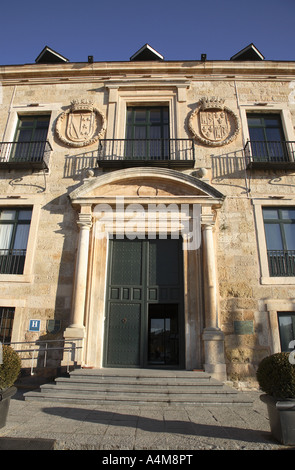 Parador Hotel Palacio Ducal gebaut von Franciso de Mora 1601 und Plaza Mayor, Lerma, Burgos, Kastilien-Leon, Spanien Stockfoto