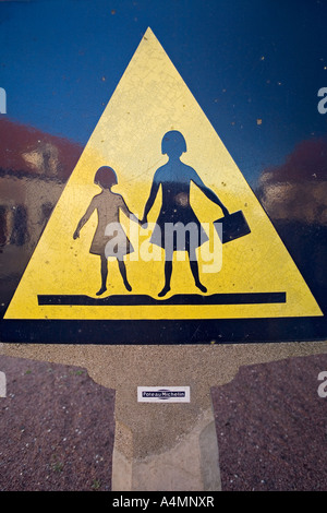 Ein Michelin Roadsign in Bannegon (Cher - Frankreich). Panneau de Signalisation Routière Michelin, À Bannegon (Cher 18 - Frankreich). Stockfoto