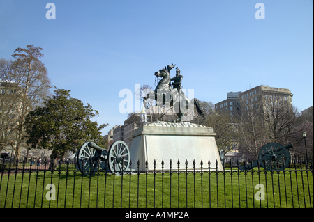Statue von Andrew Jackson auf dem Pferderücken in Lafayette Square gegenüber dem weißen Haus Washington DC USA Stockfoto