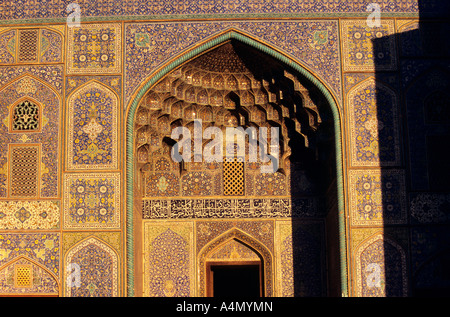 Dekorationen der Scheich Lotf Allah Moschee, Isfahan, Iran Stockfoto