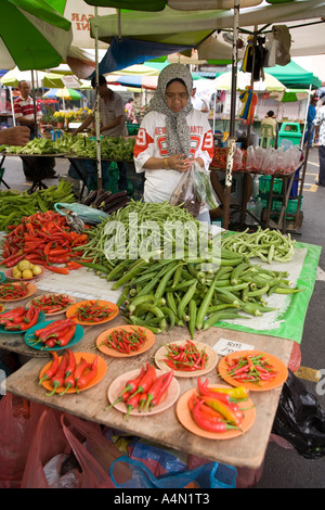 Malaysia Borneo Sarawak Kuching Sonntagsmarkt Gemüsestände Stockfoto