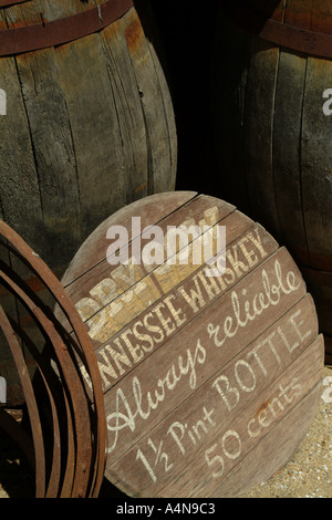 Whisky-Fässern bei touristischen Wild West Film set Attraktion Mini Hollywood Andalusien Spanien Stockfoto