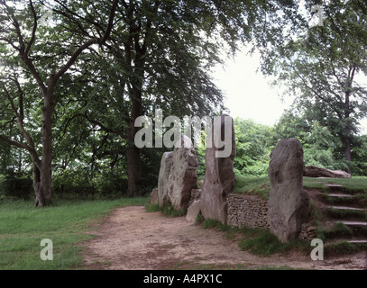 Wayland Schmiede in Oxfordshire mit seinen Steinen einer neolithischen Beerdigung-Site neben dem Wanderweg Ridgeway Stockfoto