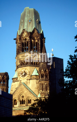 Am Abend Sonnenschein auf der Kaiser-Wilhelm-Gedächtniskirche am Kurfürstendamm Berlin Deutschland Stockfoto