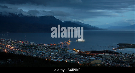 Hafen von Ushuaia in Feuerland in Patagonien Süd-Argentinien-Südamerika Stockfoto