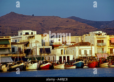 Fischerboote, die Küste, Hafen von Naxos, Naxos, Insel Naxos, Insel Naxos, Kykladen Insel, Griechenland, Europa Stockfoto