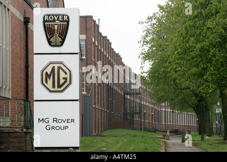 Wegweiser außerhalb der Rover MG Autofabrik, inzwischen abgerissenen in Longbridge Birmingham England Stockfoto