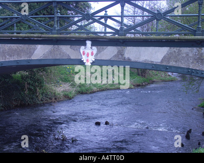 Homersfield Brücke Schild mit vier roten Händen Suffolk England Stockfoto