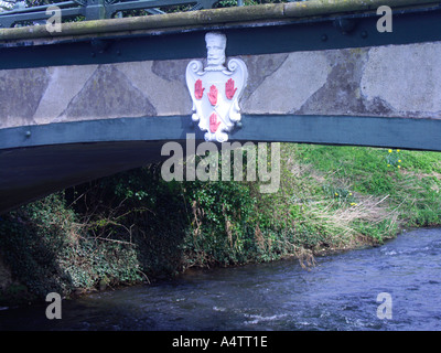 Homersfield Brücke Schild mit vier roten Händen Suffolk England Stockfoto