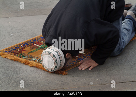 MUSLIMISCHEN GEBET AUF DEM TRAFALGAR SQUARE 11. FEBRUAR 2006 Stockfoto
