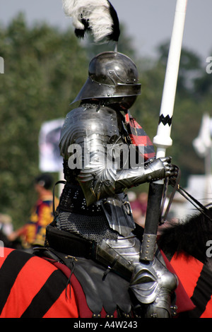 Der schwarze Ritter mittelalterliche Ritterspiele Anzeige Stockfoto