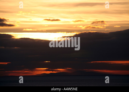 Sonnenuntergang über Nordirland aus Mull of Galloway, Schottland Stockfoto