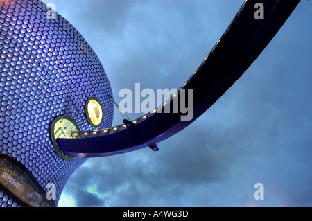 Selfridges-Kaufhaus in der Bull Ring Birmingham nach Dunkelheit Stockfoto