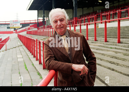 Sir Stanley Matthews legendären Fußballer bei Stoke City Victoria Ground abgebildet. Foto im Jahr 1990. Stockfoto