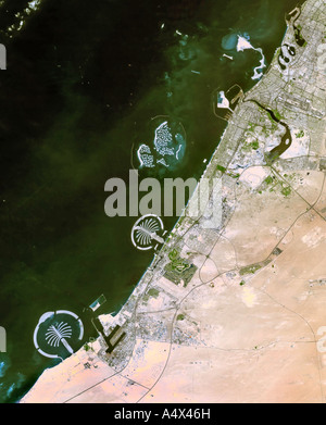 Der Bau von Palm Islands umfasst Baggerarbeiten Sand von der Unterseite des Persischen Golfs "Vereinigte Arabische Emirate" Dubai Stockfoto