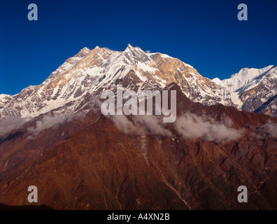 Der Annapurna-Bereich gesehen, aus dem Thulobugin Bergrücken oberhalb der Kali Gandaki Tal West Zentral-Nepal Stockfoto