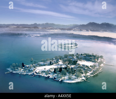 DE - Bayern: Fraueninsel und See Chiemsee aus der Luft gesehen Stockfoto